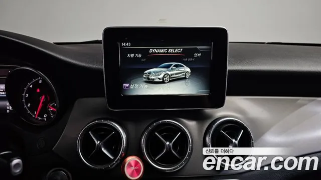 Mercedes-Benz CLA-Class 2018 — фото 19