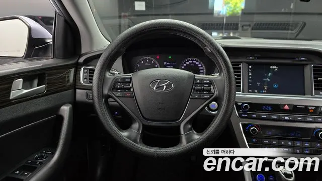 Hyundai Sonata 2017 — фото 18