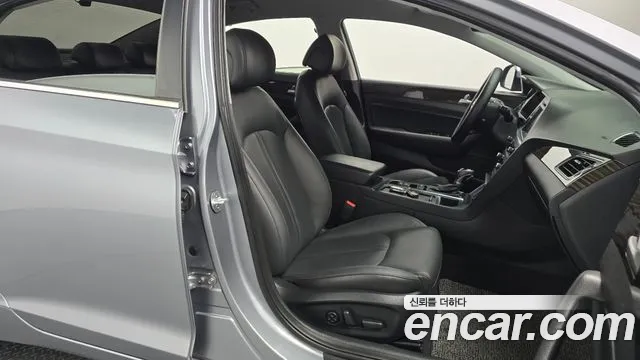 Hyundai Sonata 2017 — фото 16