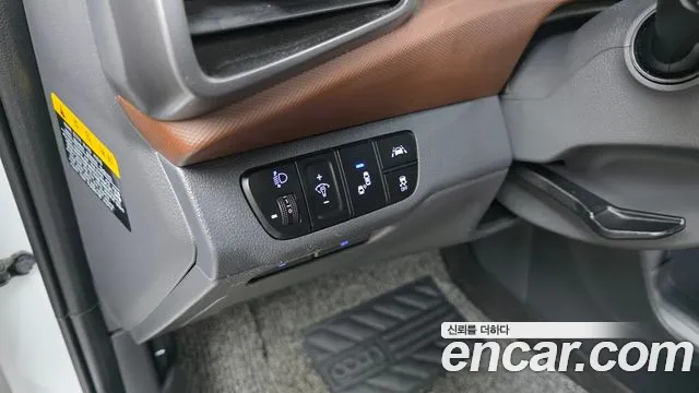 Hyundai Ioniq 2020 — фото 17