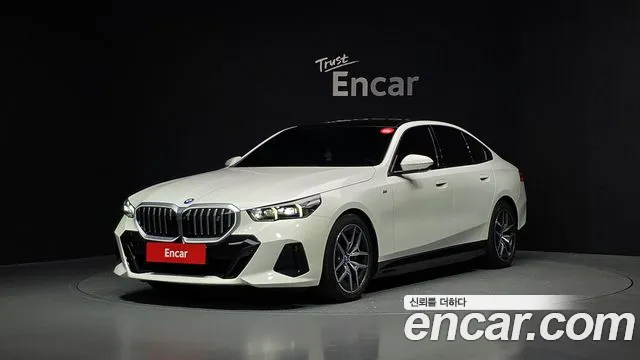 BMW i5 2024 — фото 1