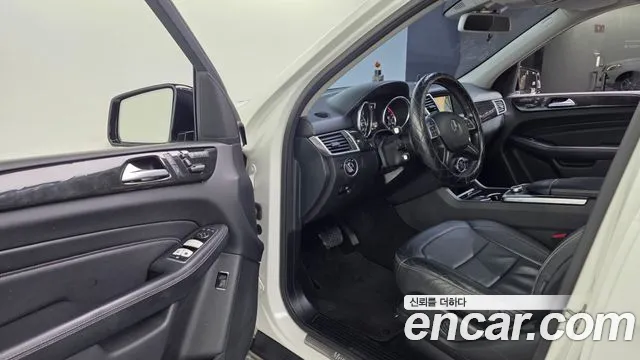 Mercedes-Benz M-class 2015 — фото 10