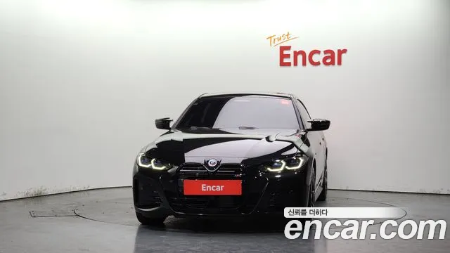 BMW i4 2023 — фото 3