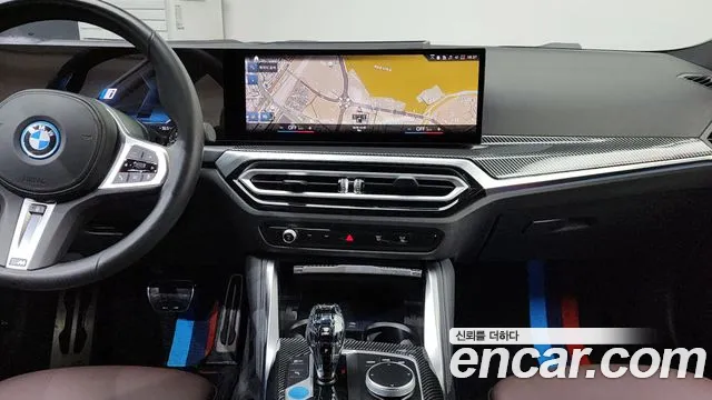 BMW i4 2023 — фото 20