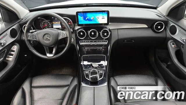 Mercedes-Benz C-Class 2018 — фото 7