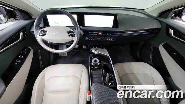 Kia EV6 2022 — фото 10