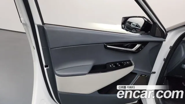 Kia EV6 2022 — фото 14