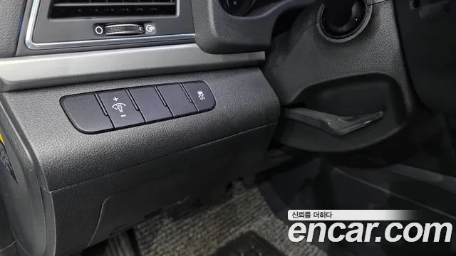Hyundai AVANTE 2016 — фото 14