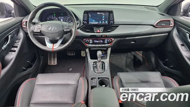 Hyundai i30 2018 — фото 10