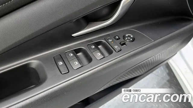 Hyundai AVANTE 2024 — фото 19