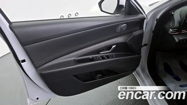 Hyundai AVANTE 2024 — фото 14