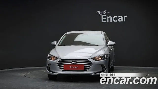 Hyundai AVANTE 2017 — фото 3