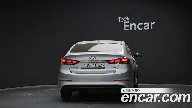 Hyundai AVANTE 2017 — фото 4