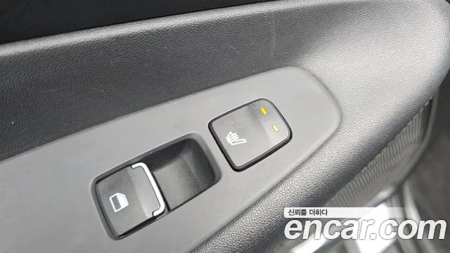 Hyundai Santafe 2019 — фото 18