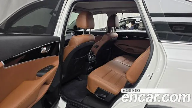 Kia Sorento 2018 — фото 16