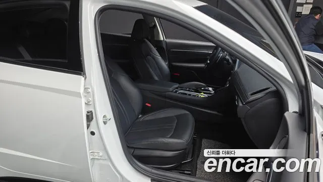 Hyundai Sonata 2022 — фото 18