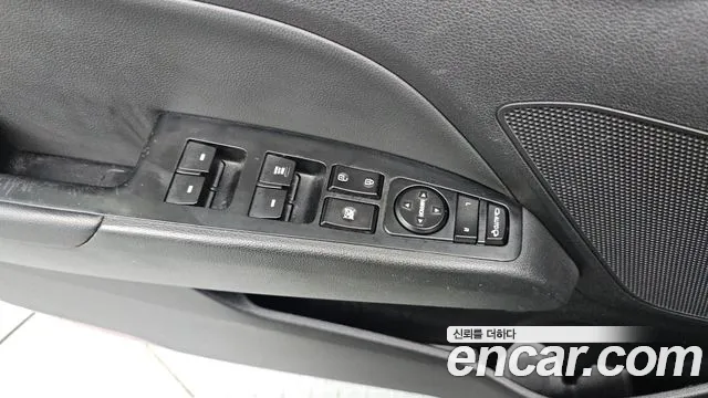 Hyundai AVANTE 2016 — фото 16