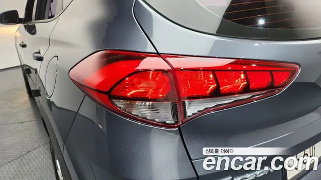 Hyundai Tucson 2018 — фото 9