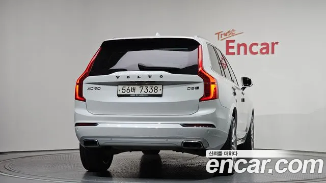 Volvo XC90 2018 — фото 4