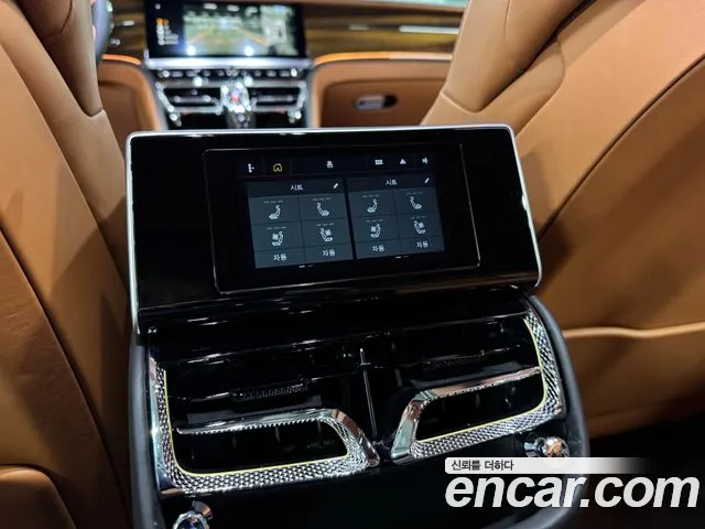 Bentley Flying Spur 2020 — фото 14