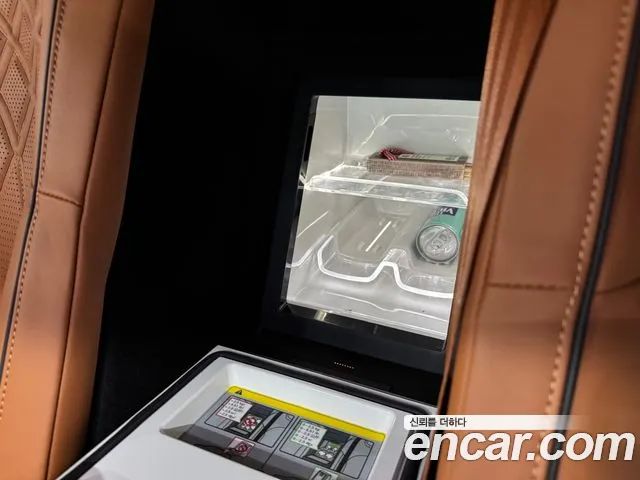 Bentley Flying Spur 2020 — фото 16