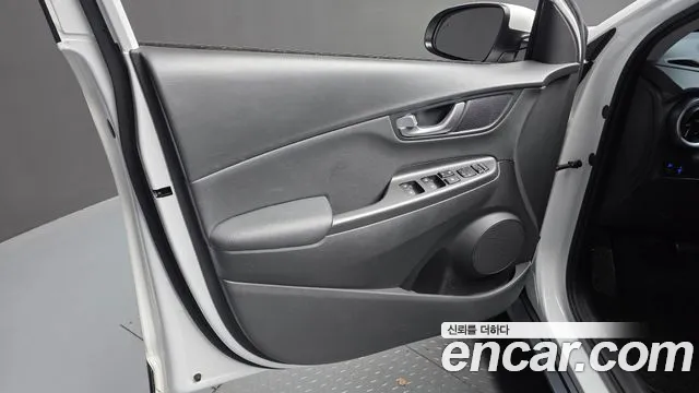 Hyundai Kona 2021 — фото 14