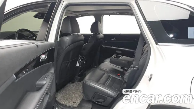 Kia Sorento 2020 — фото 18