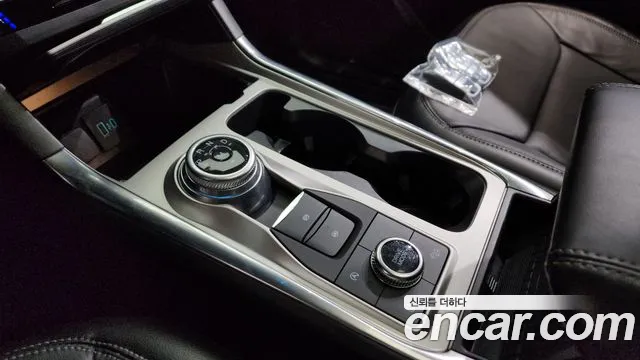 Ford Explorer 2020 — фото 12