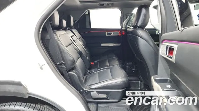 Ford Explorer 2020 — фото 17