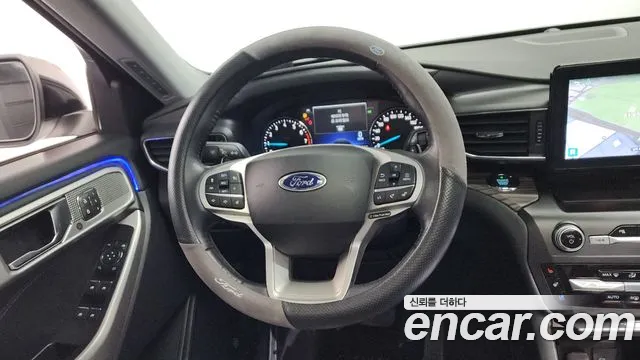Ford Explorer 2020 — фото 19