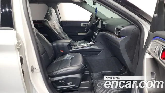 Ford Explorer 2020 — фото 16