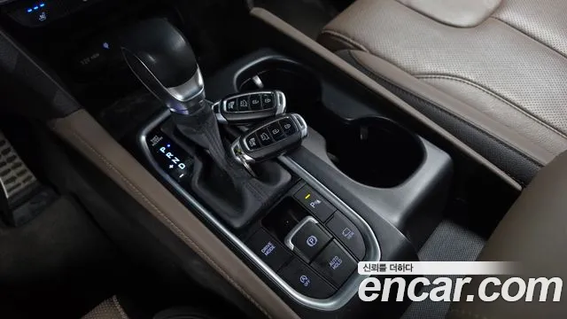 Hyundai Santafe 2019 — фото 12