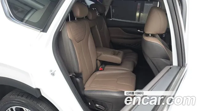 Hyundai Santafe 2019 — фото 17