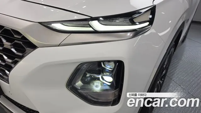 Hyundai Santafe 2019 — фото 8