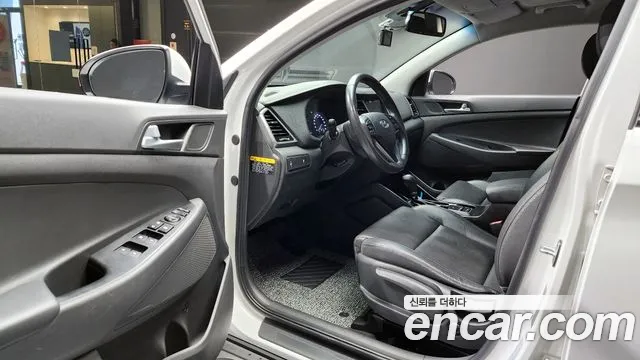 Hyundai Tucson 2016 — фото 13