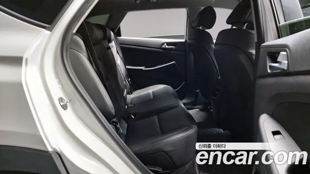 Hyundai Tucson 2016 — фото 17