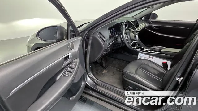 Hyundai Sonata 2021 — фото 13