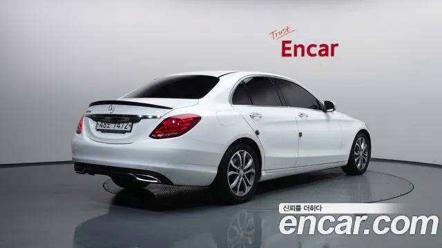 Mercedes-Benz C-Class 2017 — фото 1