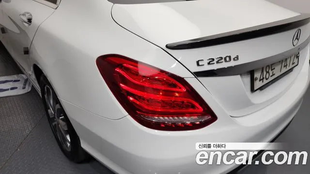 Mercedes-Benz C-Class 2017 — фото 8