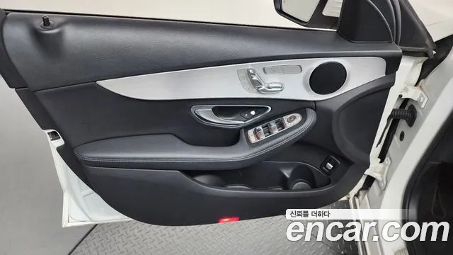 Mercedes-Benz C-Class 2017 — фото 13