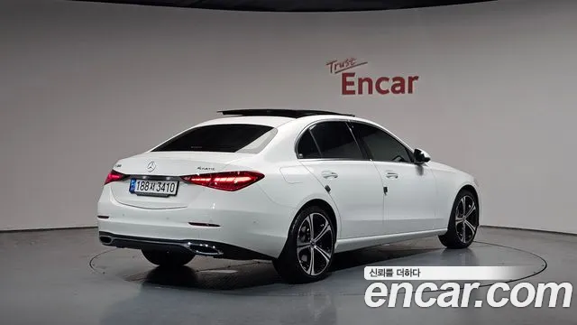 Mercedes-Benz C-Class 2023 — фото 1