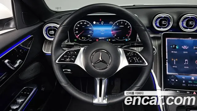 Mercedes-Benz C-Class 2023 — фото 18
