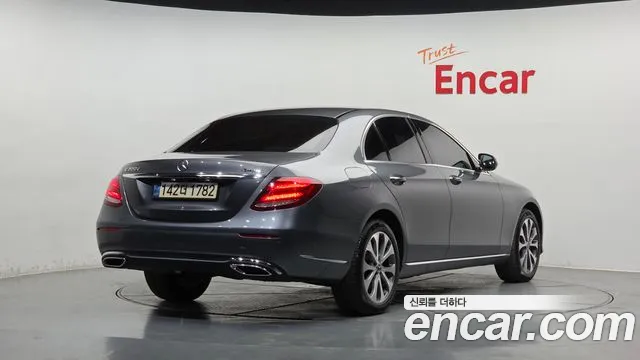 Mercedes-Benz E-Class 2018 — фото 2