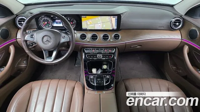 Mercedes-Benz E-Class 2018 — фото 10