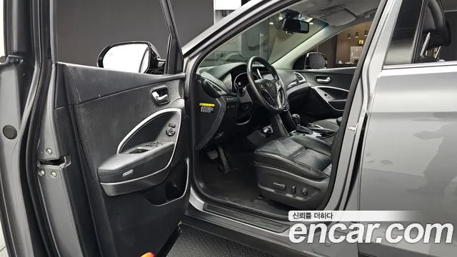 Hyundai Santafe 2017 — фото 13