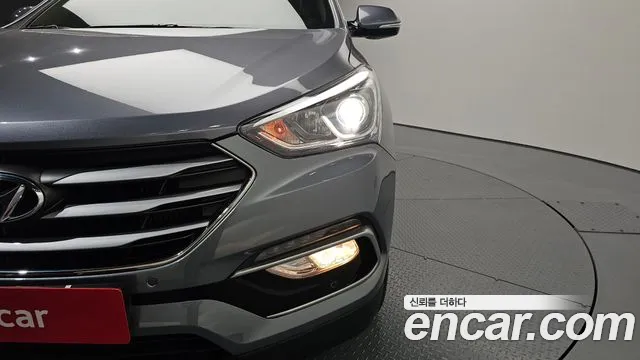 Hyundai Santafe 2017 — фото 8