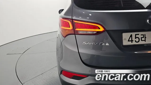 Hyundai Santafe 2017 — фото 9