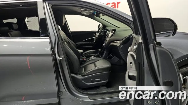 Hyundai Santafe 2017 — фото 16