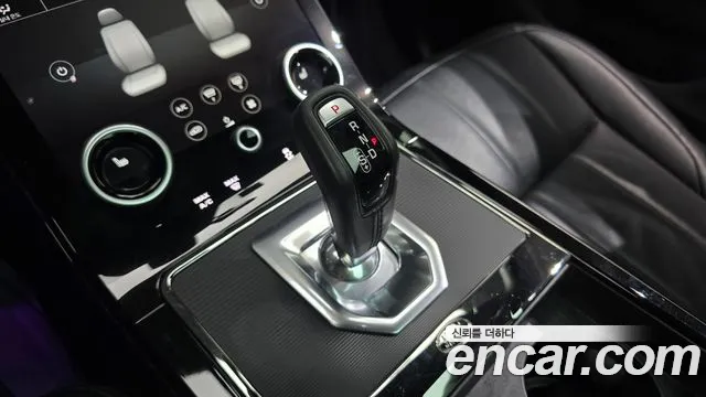 Land Rover Range Rover Evoque 2020 — фото 9