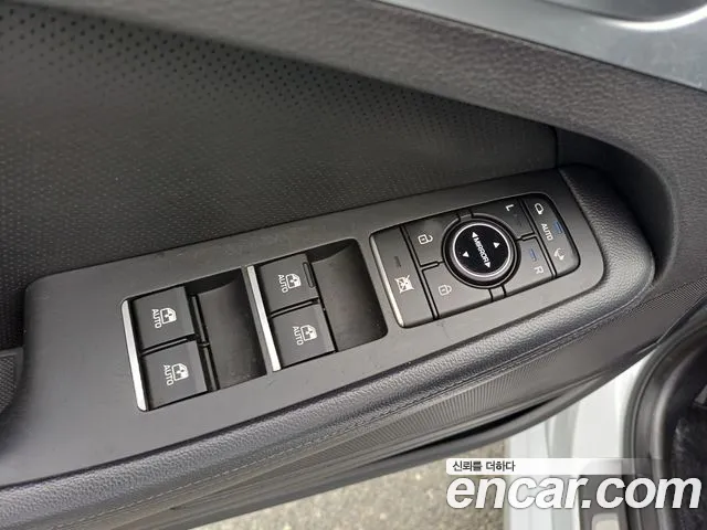 Hyundai Genesis 2014 — фото 17